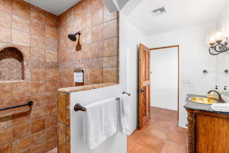 Guest bathroom adjacent to the family room