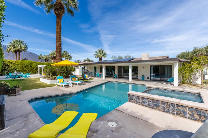 Time for a pool time floatie