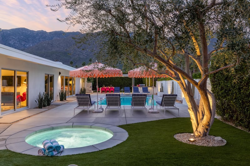 Gorgeous pool and spa