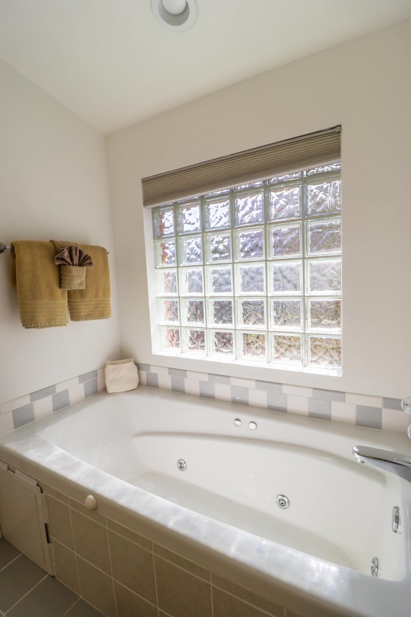 Jetted Tub