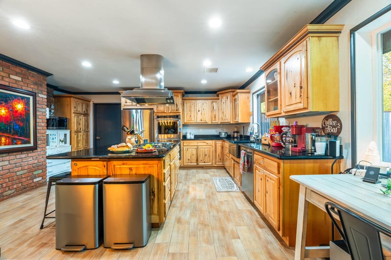 Spacious Kitchen