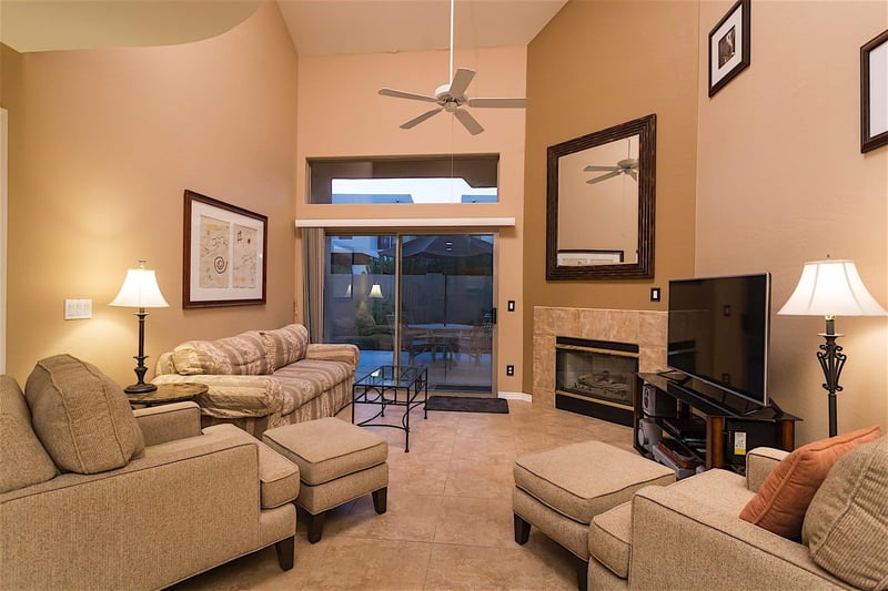 Living Room with Flat Screen TV and plenty of space for everyone to wind down