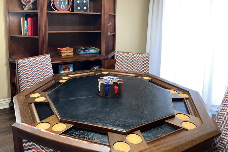 575646