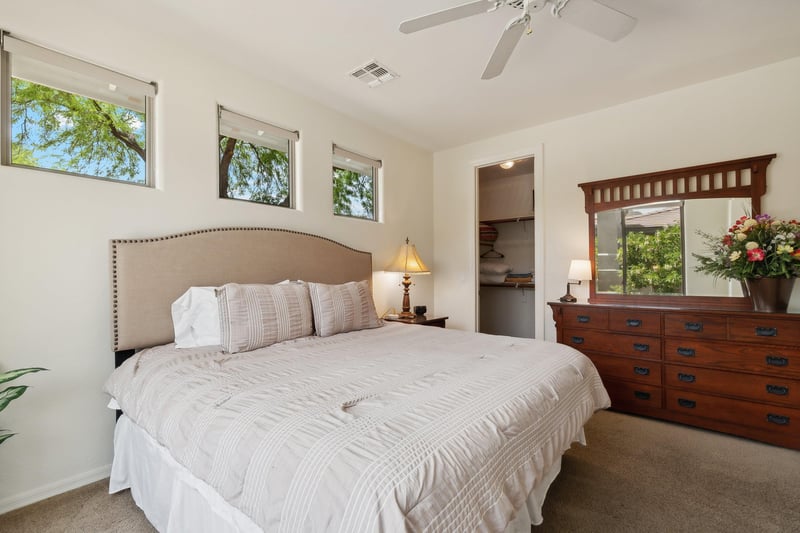 Queen size bed