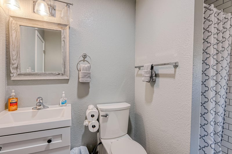 576638