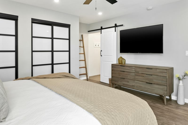 576926