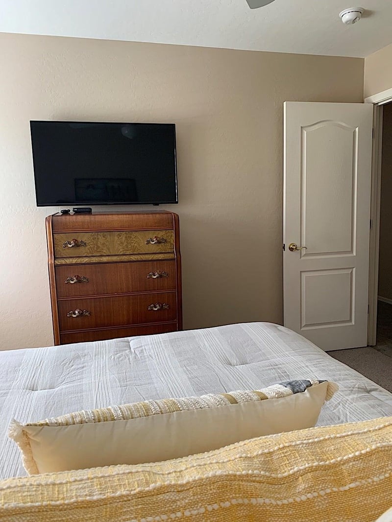 Guest bedroom 3