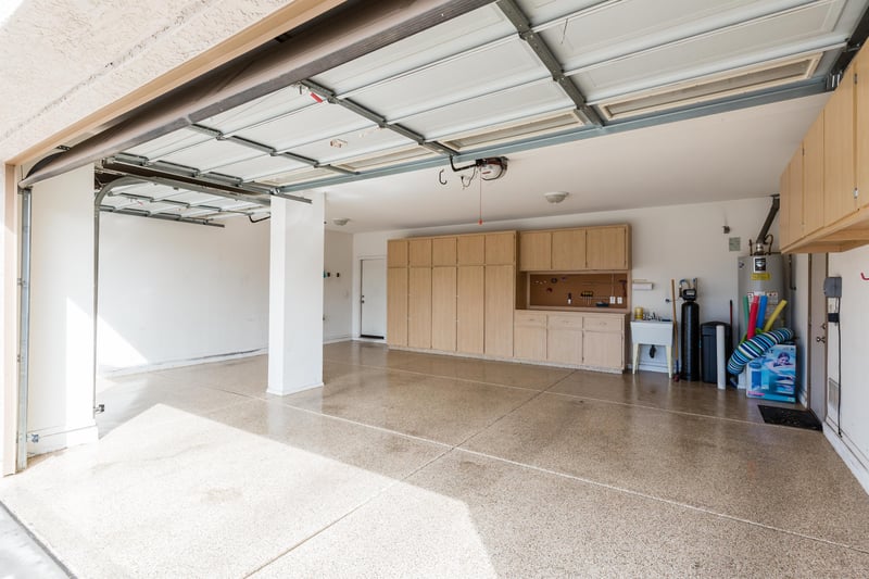 3 Car garage