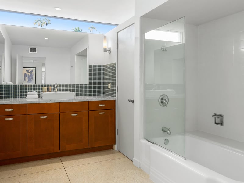 Ensuite bath