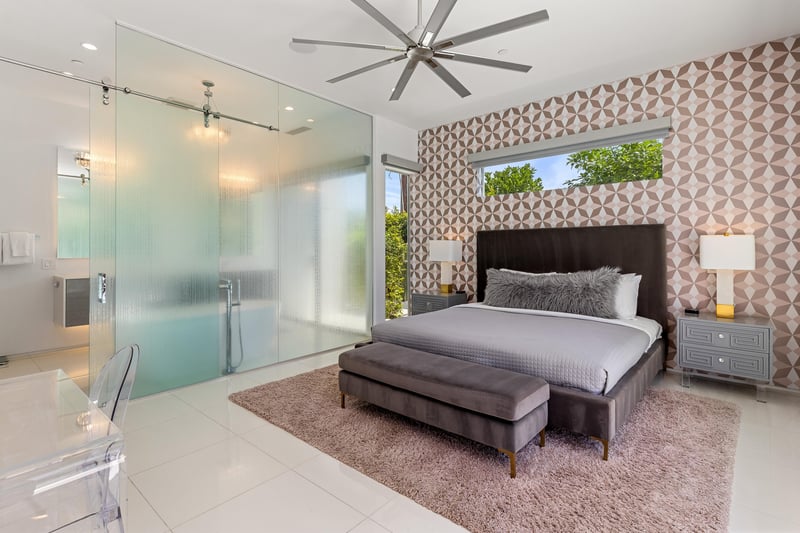 Lovely guest bedroom