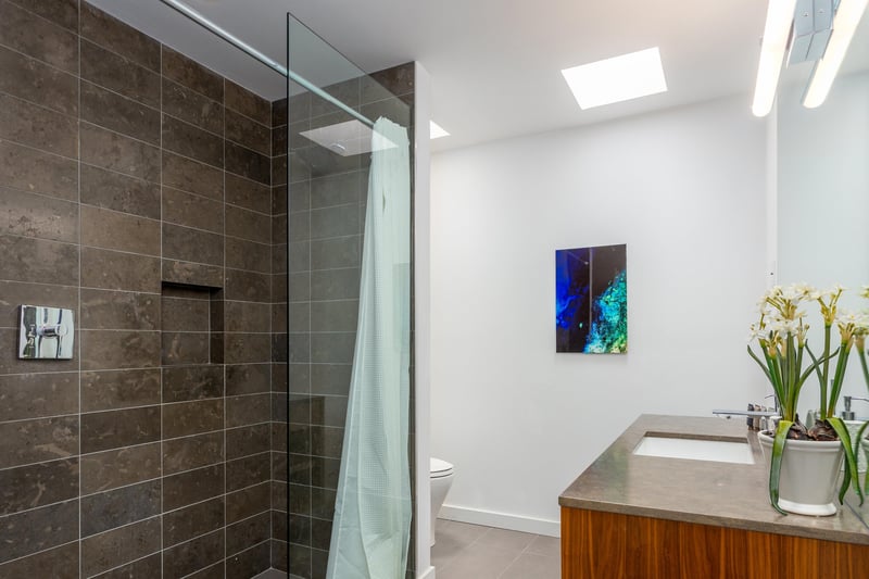 Ensuite bathroom