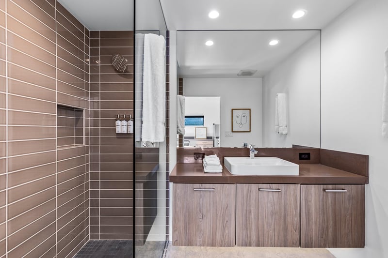 Casita bathroom