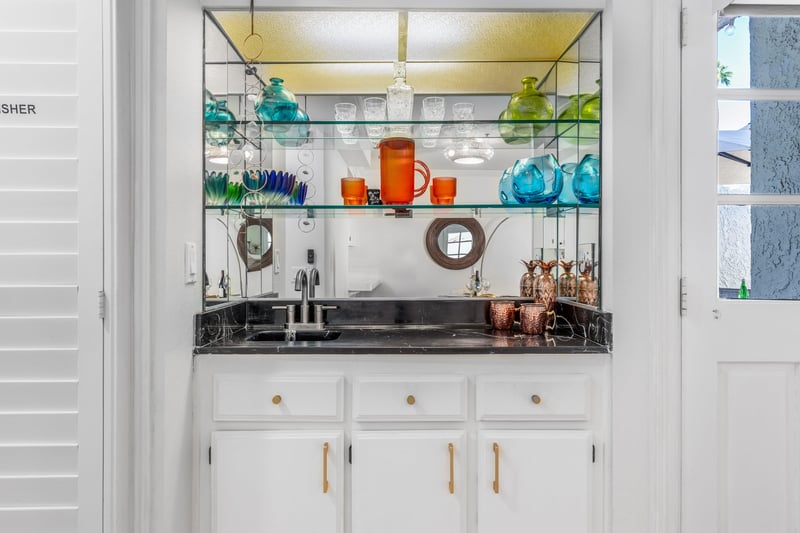 Kitchen pantry