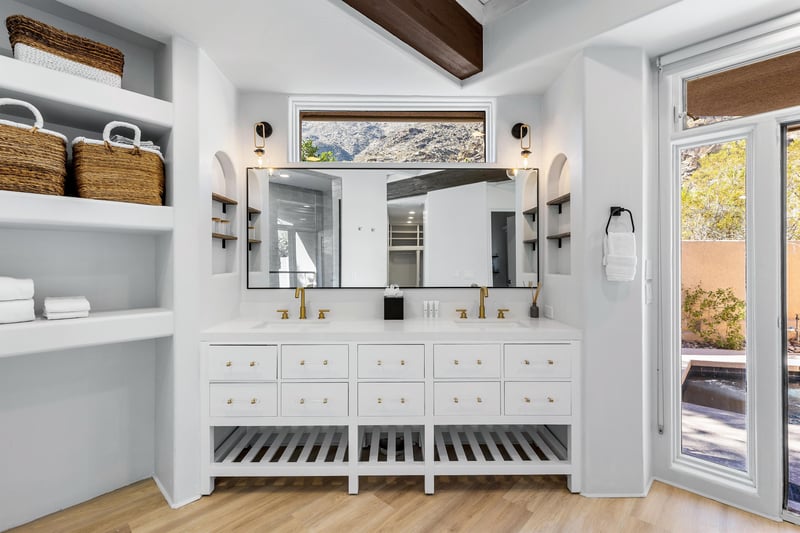 Spalike guest bath