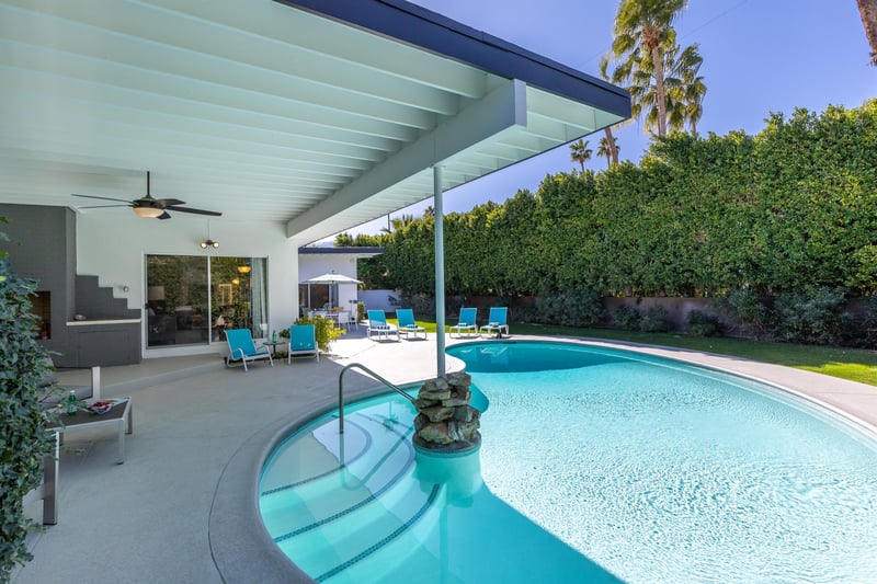 Splash in the pool