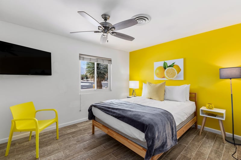 Guest bedroom