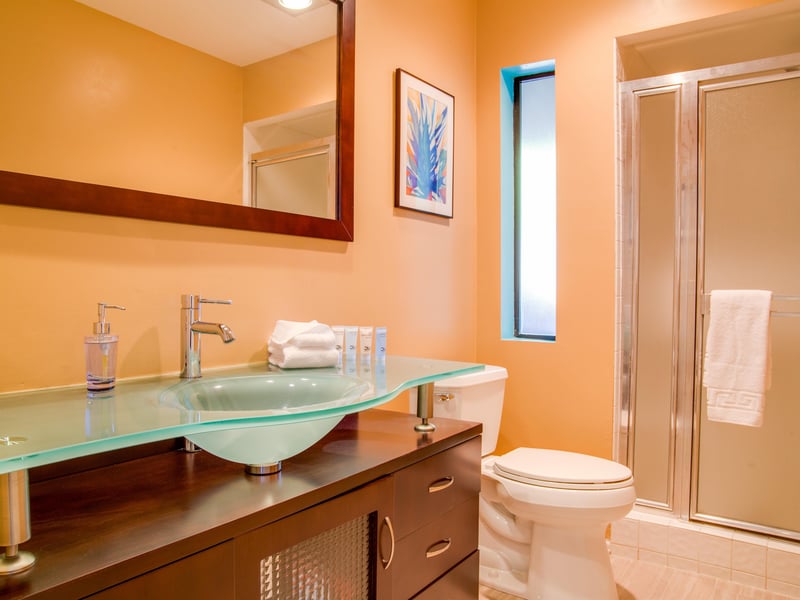 Lovely Guest Bathroom