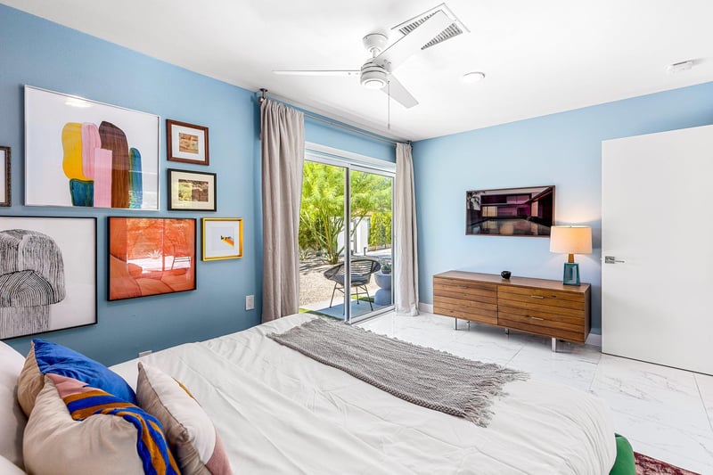 Guest bedroom