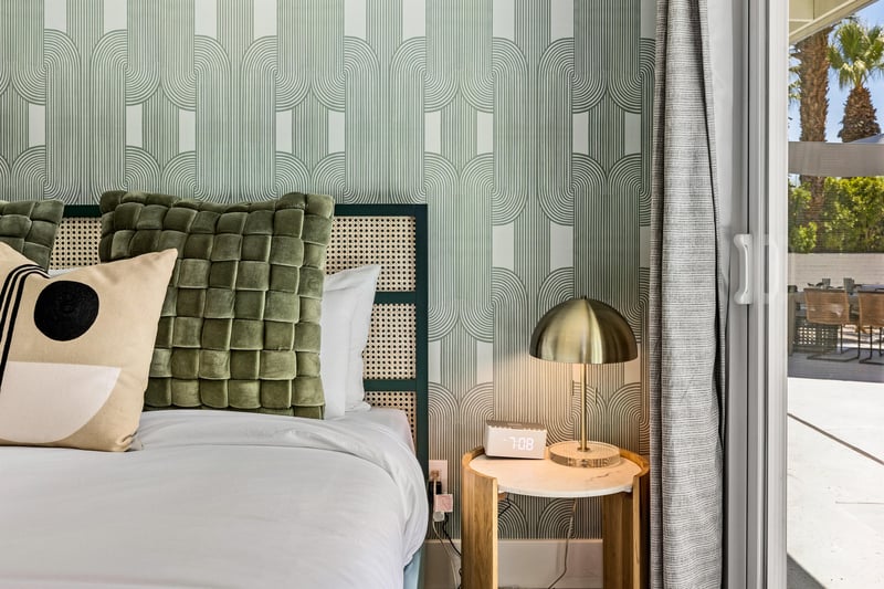 Elegant decor