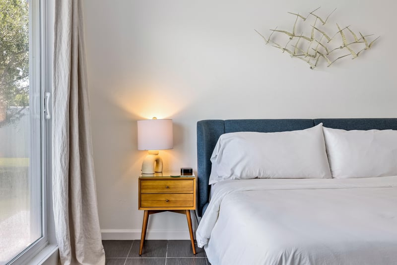 Quiet guest bedroom