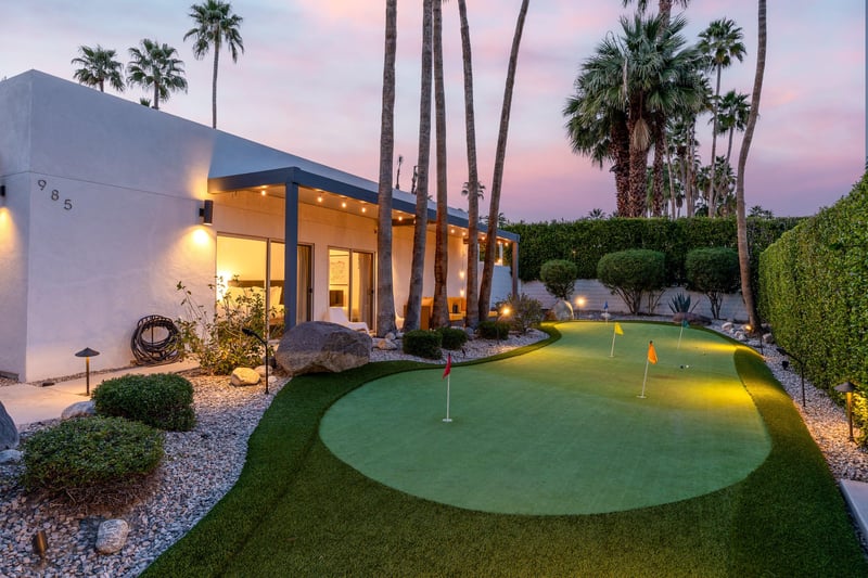 Putt putt course