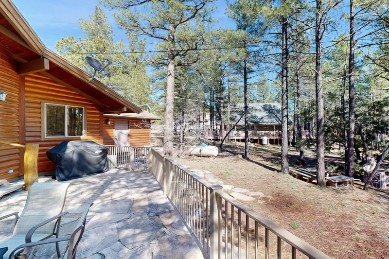 590095
