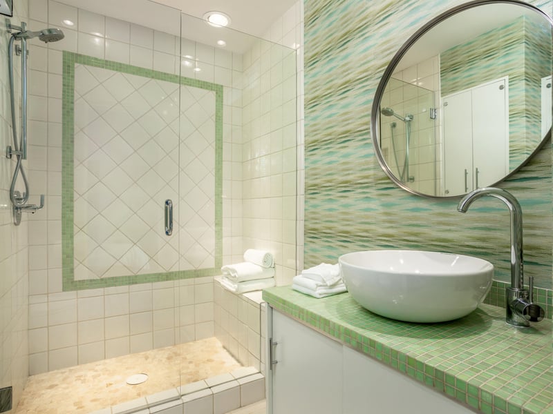 Ensuite bath