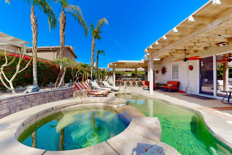 591026