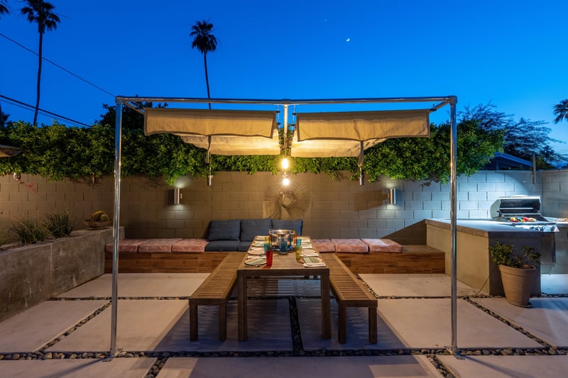 Dine under the night sky
