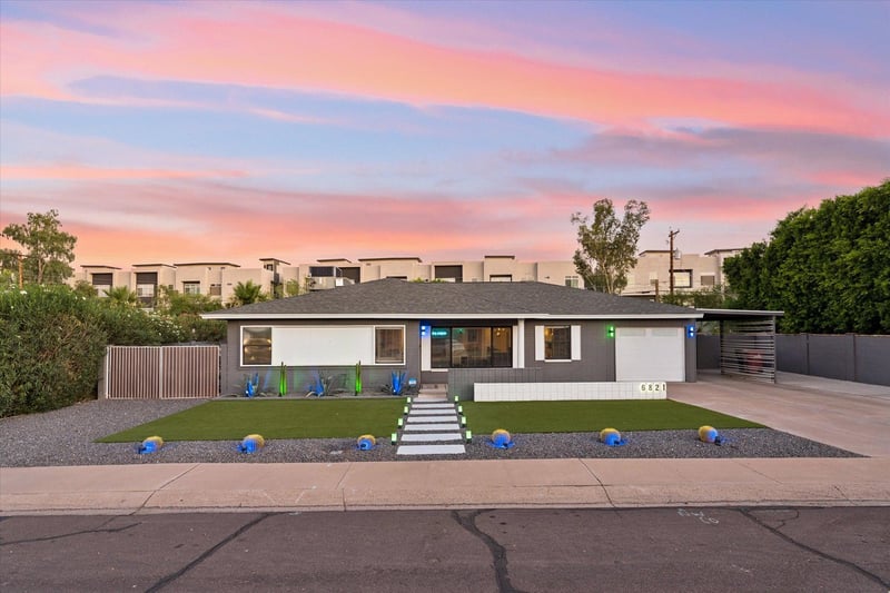 A modern 3 bedroom, 2 bathroom home with a private pool, hot tub, pool table, and mini golf located in Scottsdale, AZ