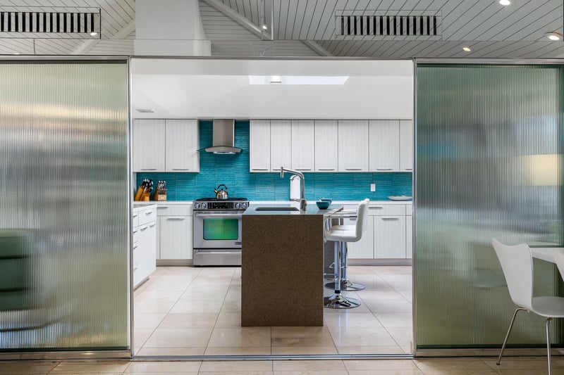 Kitchen entry