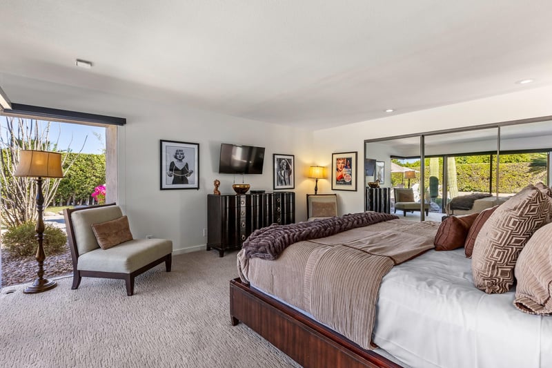 Large bedroom