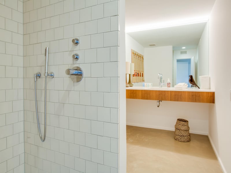 Ensuite bath