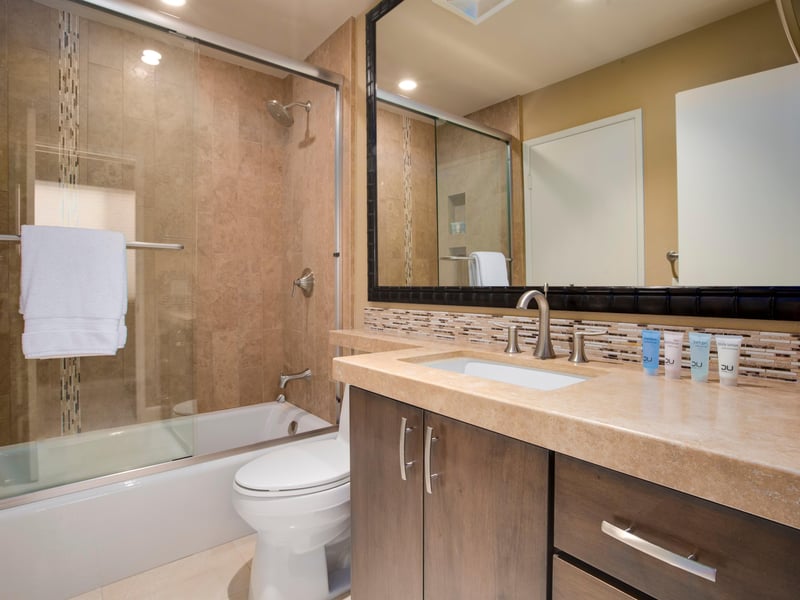 Ensuite bath