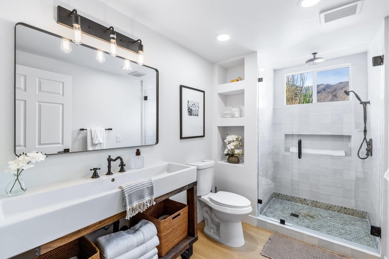 Casita bathroom