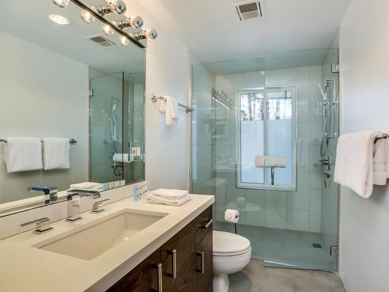 Ensuite bath