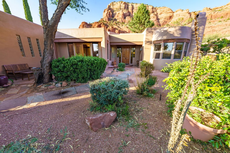 Enclosed Front Yard
