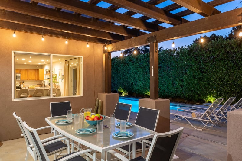 Dine al fresco