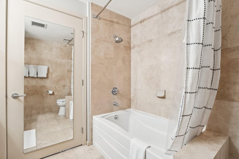 Full size shower