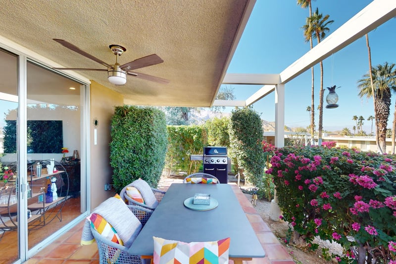 594317