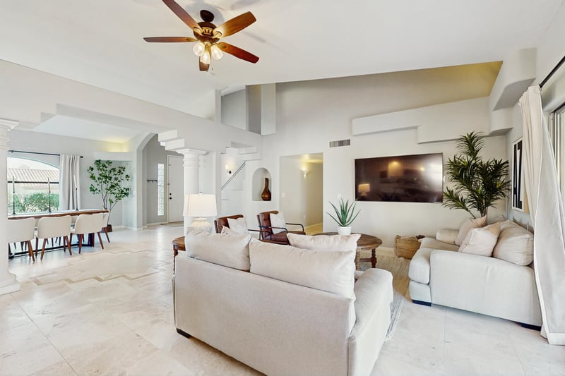 595046