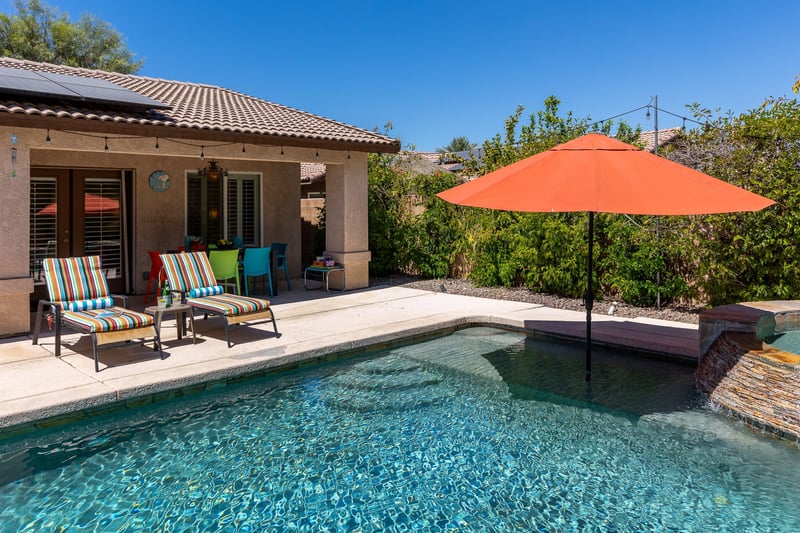 Pool tanning deck