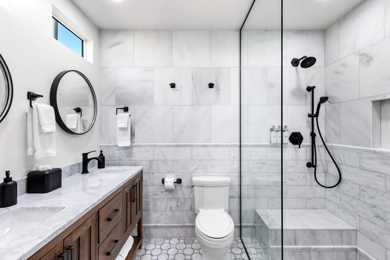 Ensuite guest bath