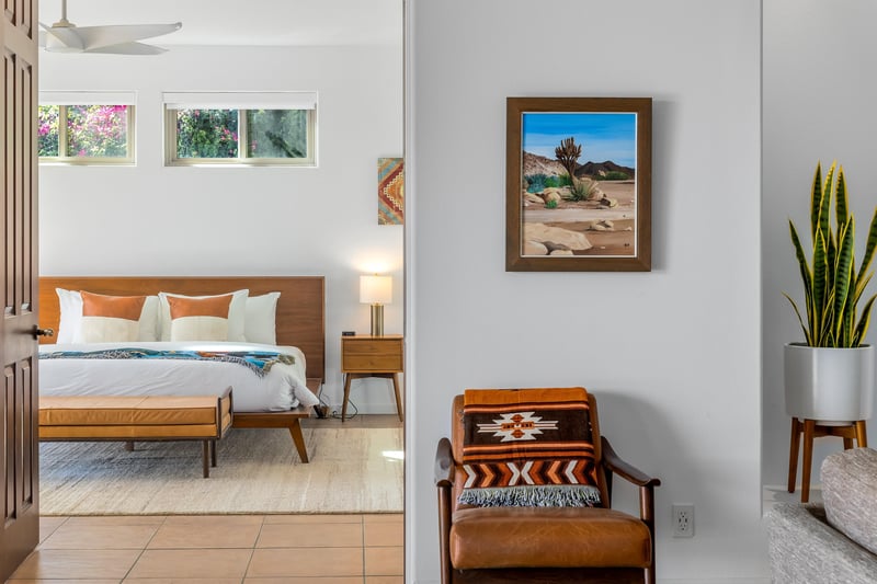Guest bedroom