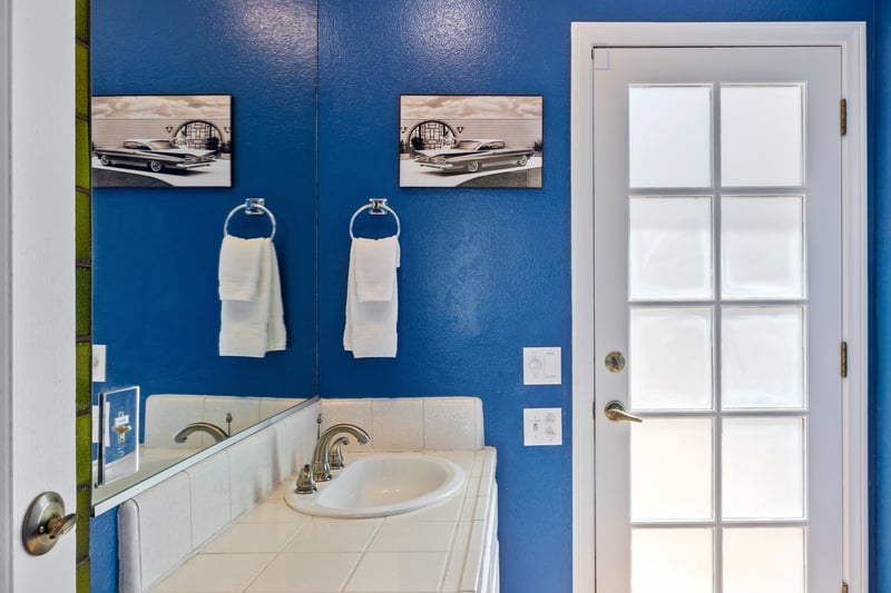 Ensuite bath