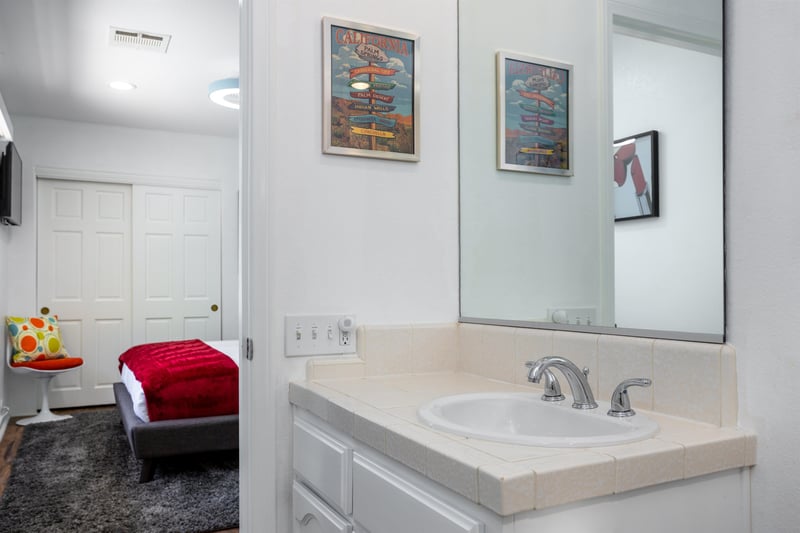Ensuite bath