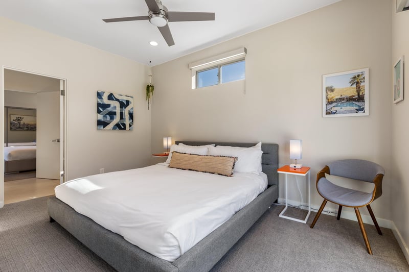 Guest bedroom