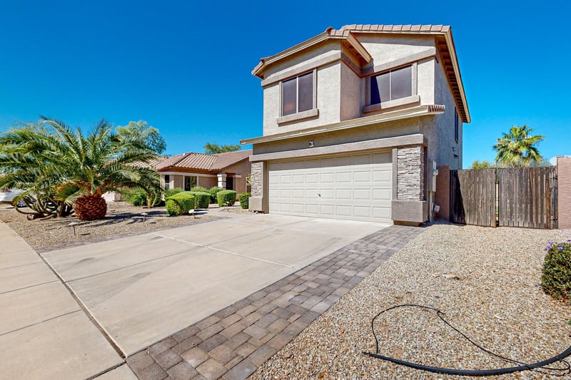 597708
