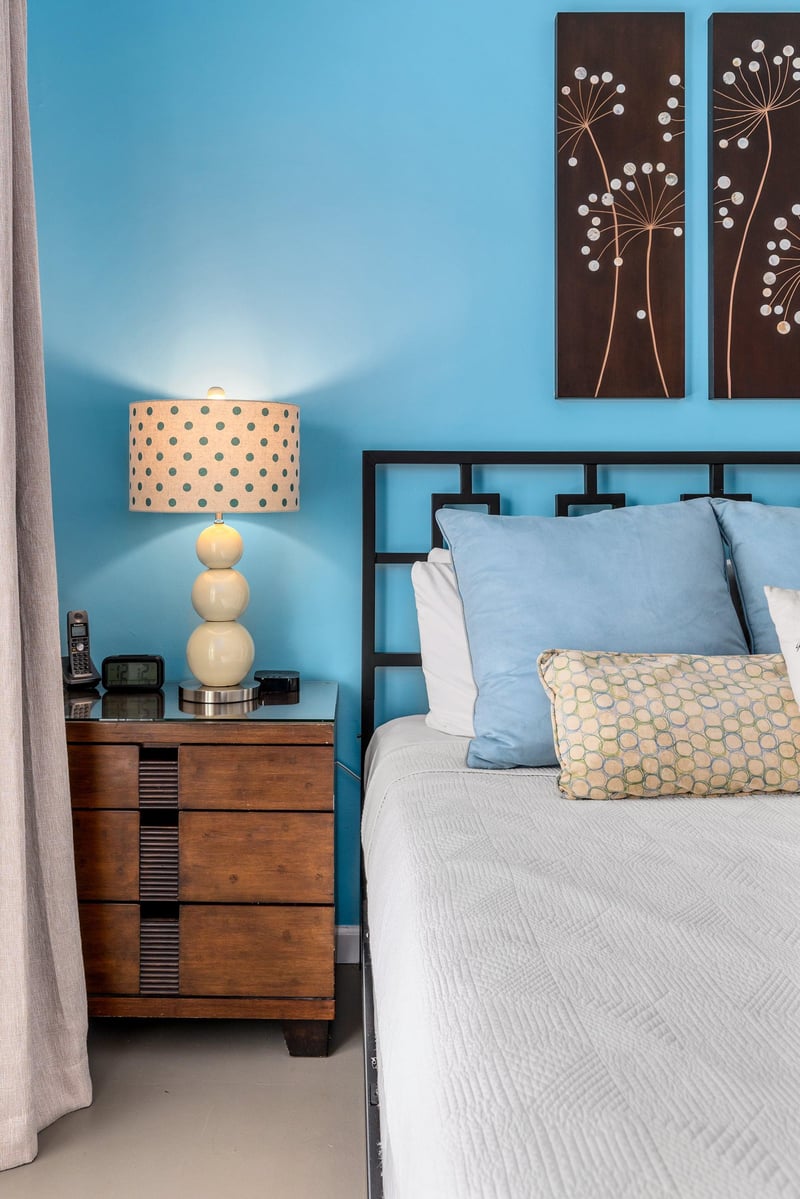 A pretty blue bedroom