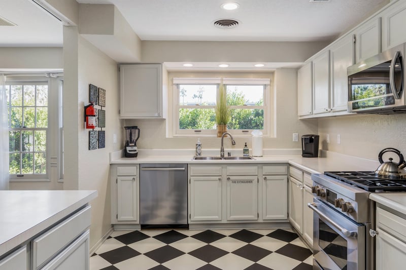 Spacious kitchen